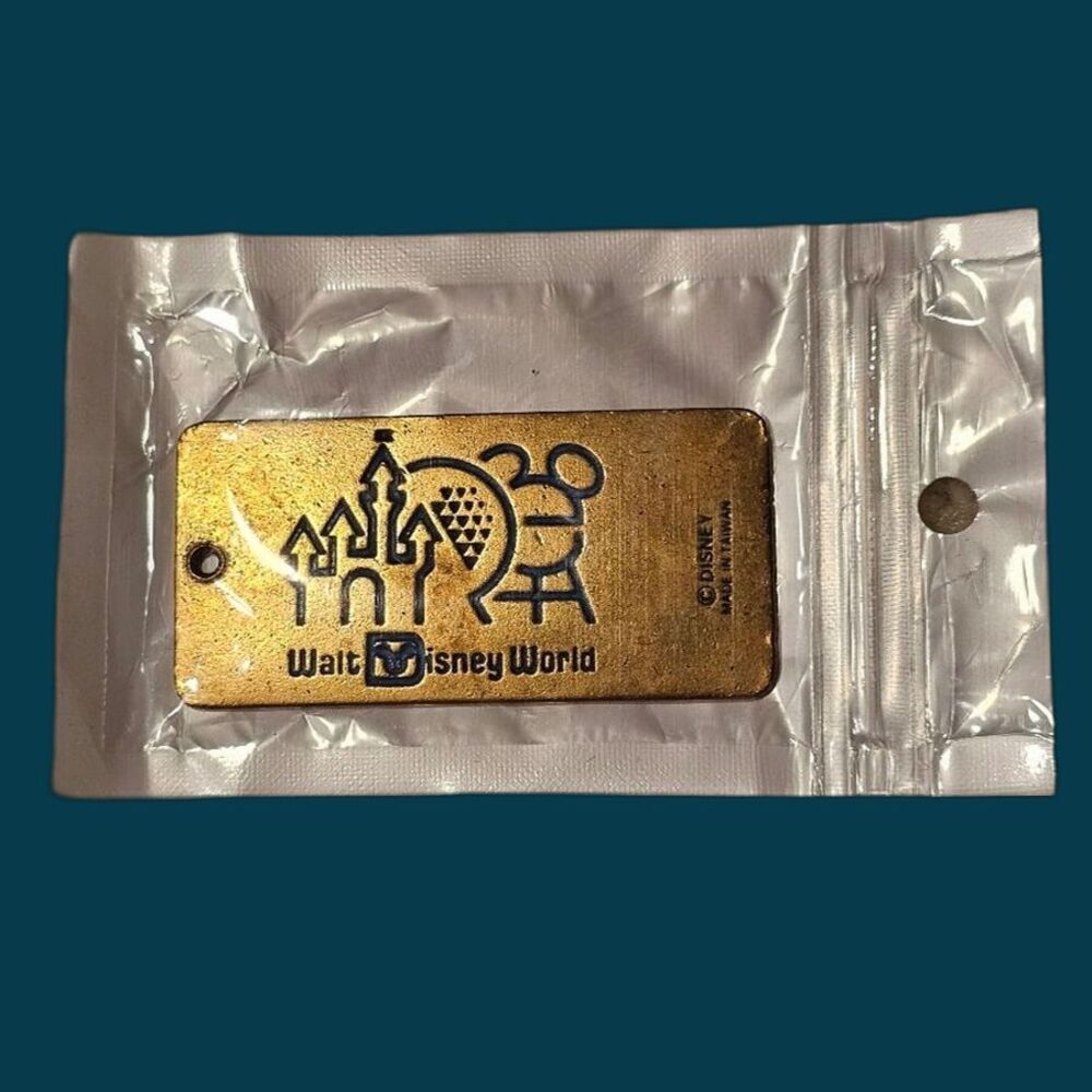 Retro Disney World Mickey Mouse Gold Enameled Key Ring Fob - Maggie Distressed